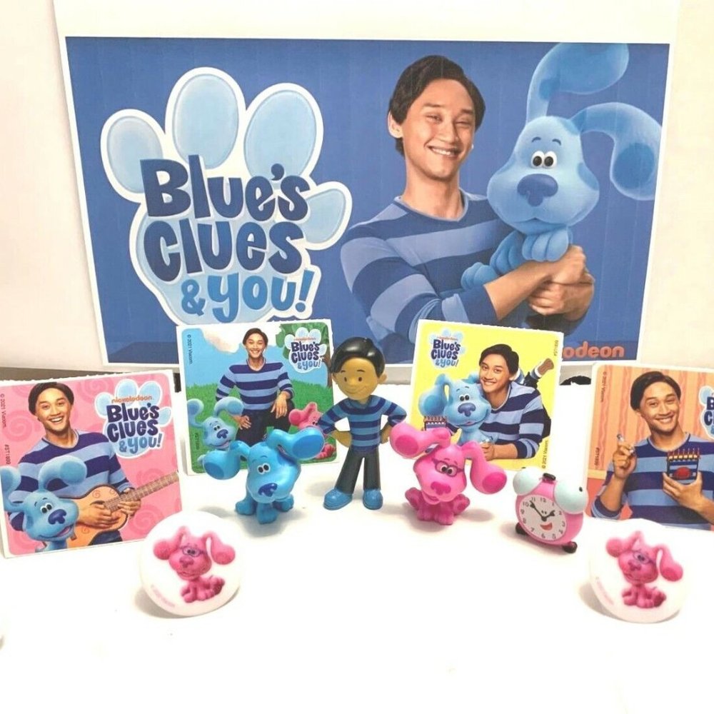 Nickelodeon Blue's Clues & You! Toy Set of 12 with 4 Stickers and 4 Rings